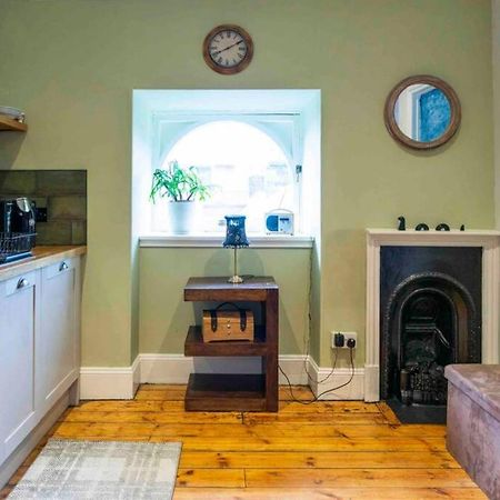 Spacious City Centre Apartment Full Of Character Inverness Exterior foto