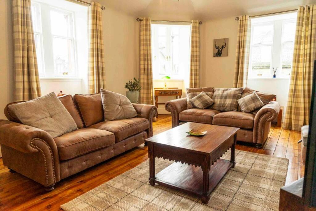 Spacious City Centre Apartment Full Of Character Inverness Exterior foto